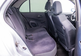 Подержанный автомобиль Nissan Micra Hatchback 2004 года (11 фото)