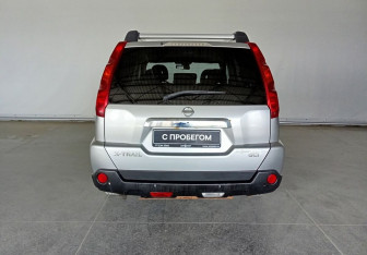 Подержанный автомобиль Nissan X-Trail 2008 года (5 фото)
