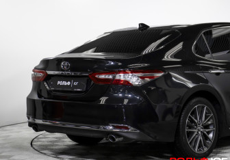 Подержанный автомобиль Toyota Camry Sedan 2023 года (21 фото)