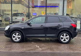 Подержанный автомобиль Nissan Qashqai 2008 года (5 фото)