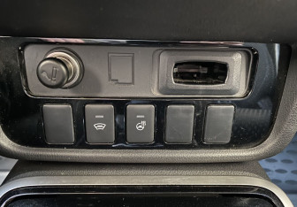 Подержанный автомобиль Mitsubishi Outlander 2018 года (17 фото)