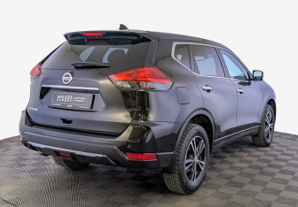 Подержанный автомобиль Nissan X-Trail 2018 года (5 фото)