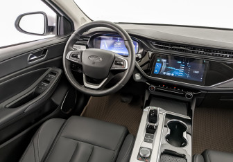 Подержанный автомобиль Omoda S5 2023 года (27 фото)