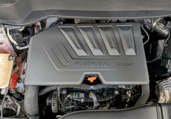 Подержанный автомобиль Haval F7 2021 года (9 фото)