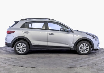 Подержанный автомобиль Kia Rio Hatchback 2021 года (4 фото)