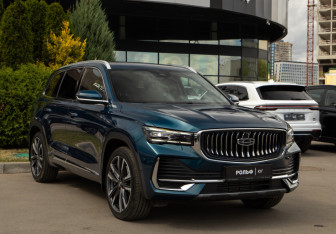 Подержанный автомобиль Geely Monjaro 2023 года (2 фото)