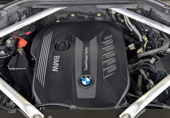 Подержанный автомобиль BMW X6 2020 года (9 фото)