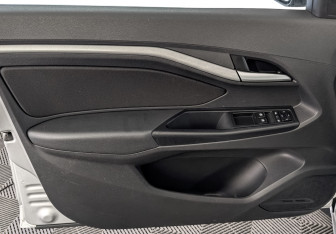 Подержанный автомобиль LADA (ВАЗ) Vesta Sedan 2016 года (18 фото)