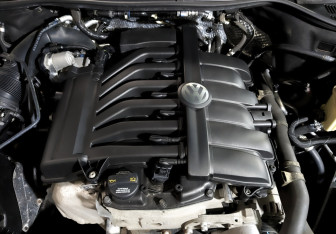 Подержанный автомобиль Volkswagen Touareg 2017 года (9 фото)