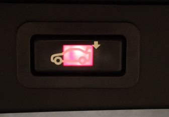 Подержанный автомобиль BMW X5 2012 года (24 фото)