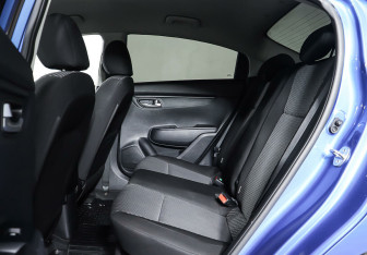 Подержанный автомобиль Kia Rio Sedan 2018 года (11 фото)