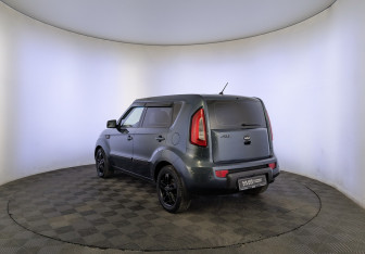Подержанный автомобиль Kia Soul 2011 года (7 фото)