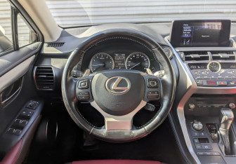 Подержанный автомобиль Lexus NX 2018 года (21 фото)