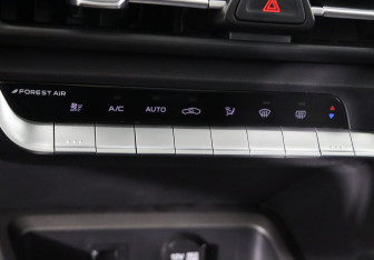 Подержанный автомобиль Changan CS35PLUS 2024 года (16 фото)