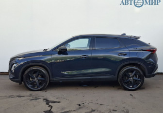 Подержанный автомобиль Omoda C5 2023 года (8 фото)