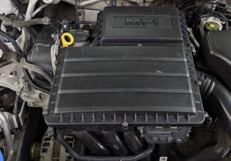 Подержанный автомобиль Skoda Rapid Liftback 2021 года (9 фото)