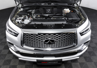 Подержанный автомобиль Infiniti QX80 2019 года (9 фото)