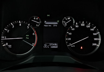 Подержанный автомобиль Lexus GX 2022 года (16 фото)