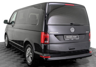 Подержанный автомобиль Volkswagen Multivan 2021 года (7 фото)