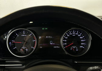 Подержанный автомобиль Kia Carnival 2021 года (14 фото)