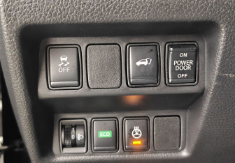 Подержанный автомобиль Nissan X-Trail 2019 года (17 фото)