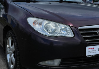 Подержанный автомобиль Hyundai Elantra Sedan 2009 года (15 фото)