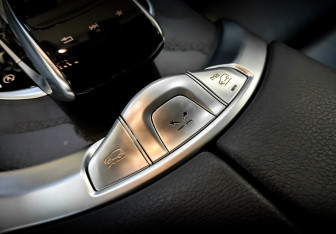 Подержанный автомобиль Mercedes-Benz GLC Coupe 2017 года (27 фото)