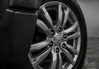 Подержанный автомобиль Mitsubishi Pajero 2013 года (8 фото)