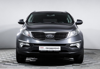 Подержанный автомобиль Kia Sportage 2011 года (2 фото)