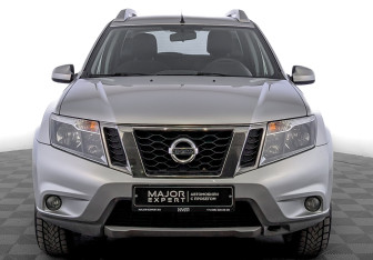 Подержанный автомобиль Nissan Terrano 2021 года (2 фото)