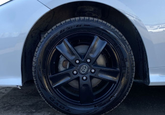 Подержанный автомобиль Toyota Corolla Sedan 2019 года (9 фото)