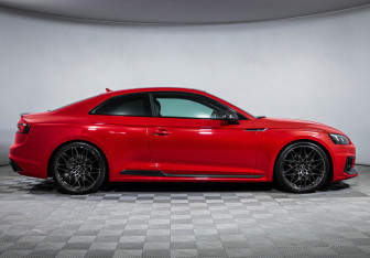 Подержанный автомобиль Audi RS 5 Coupe 2019 года (4 фото)