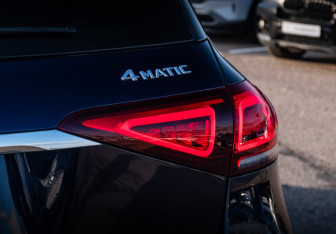 Подержанный автомобиль Mercedes-Benz GLE 2018 года (7 фото)