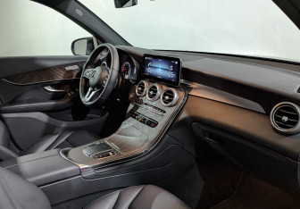 Подержанный автомобиль Mercedes-Benz GLC Coupe 2021 года (13 фото)