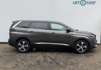 Подержанный автомобиль Peugeot 5008 Suv 2022 года (4 фото)