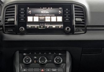 Подержанный автомобиль Skoda Karoq 2020 года (17 фото)