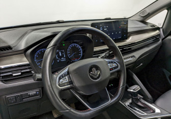 Подержанный автомобиль LIVAN X3Pro 2023 года (13 фото)