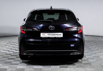 Подержанный автомобиль Toyota Corolla Wagon 2020 года (6 фото)