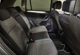 Подержанный автомобиль Volkswagen Tiguan 2021 года (12 фото)