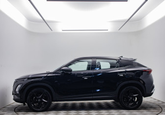 Подержанный автомобиль Omoda C5 2023 года (8 фото)