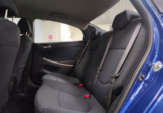 Подержанный автомобиль Hyundai Solaris Sedan 2011 года (11 фото)