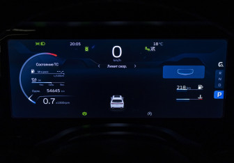 Подержанный автомобиль Geely Monjaro 2023 года (14 фото)