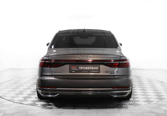 Подержанный автомобиль Audi A8 2019 года (6 фото)