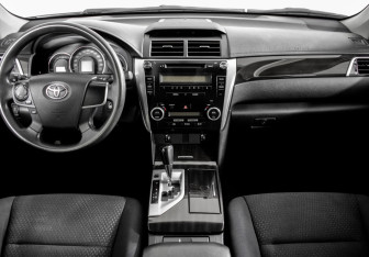 Подержанный автомобиль Toyota Camry Sedan 2014 года (11 фото)
