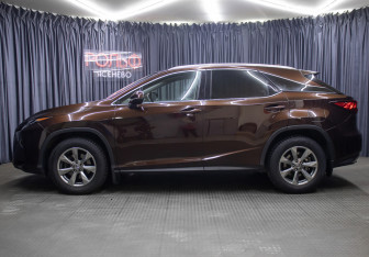 Подержанный автомобиль Lexus RX 2018 года (8 фото)
