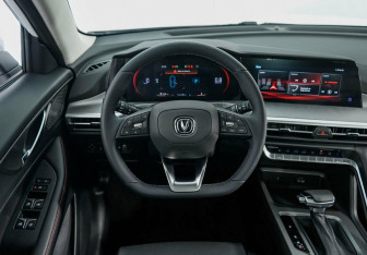 Подержанный автомобиль Changan CS35PLUS 2024 года (12 фото)