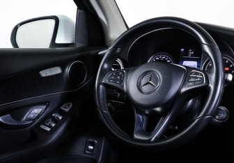 Подержанный автомобиль Mercedes-Benz GLC Coupe 2017 года (13 фото)