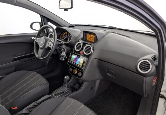 Подержанный автомобиль Opel Corsa 2012 года (13 фото)