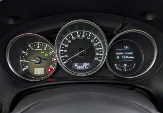 Подержанный автомобиль Mazda CX-5 2015 года (13 фото)