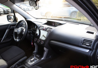 Подержанный автомобиль Subaru Forester Suv 2014 года (7 фото)